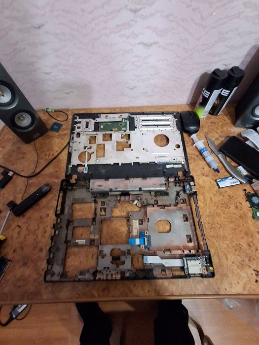 Lenovo g580 корпус нижняя часть разборка