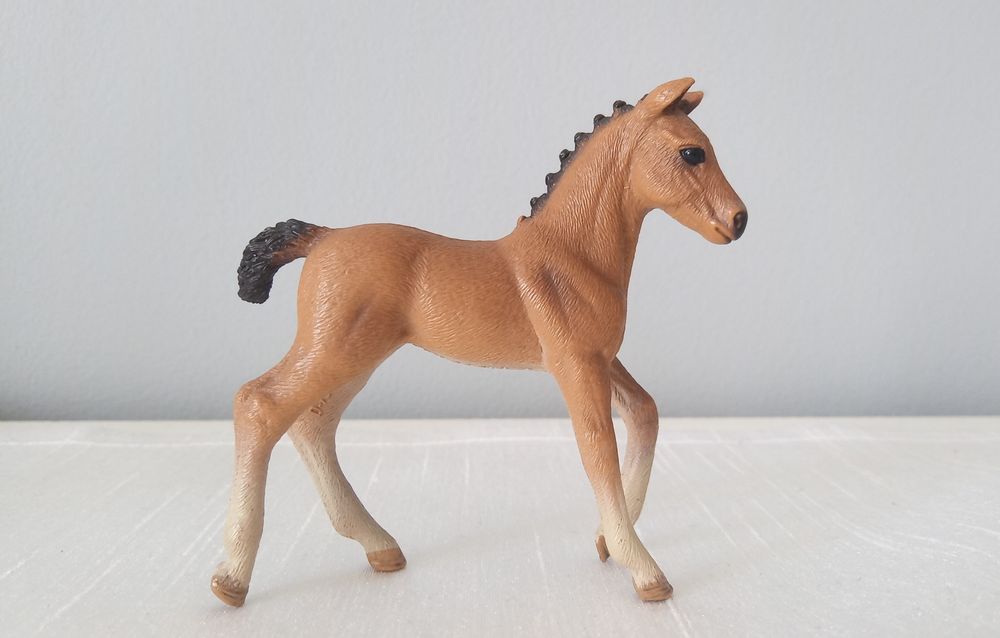 Źrebię hanowerskie schleich