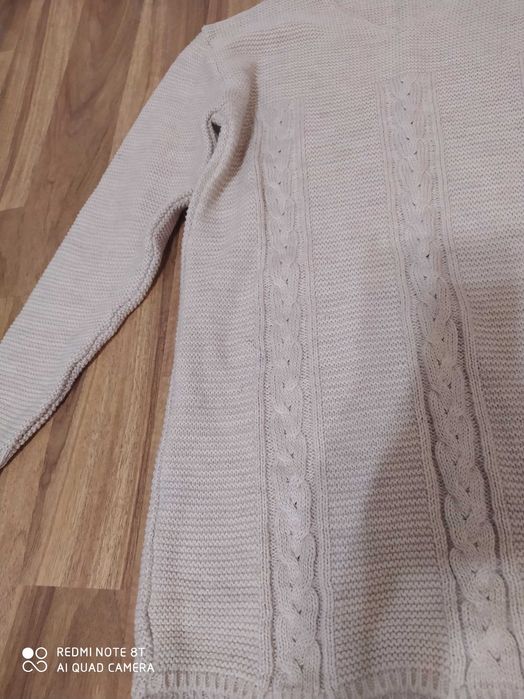 Sweter damski-beżowy