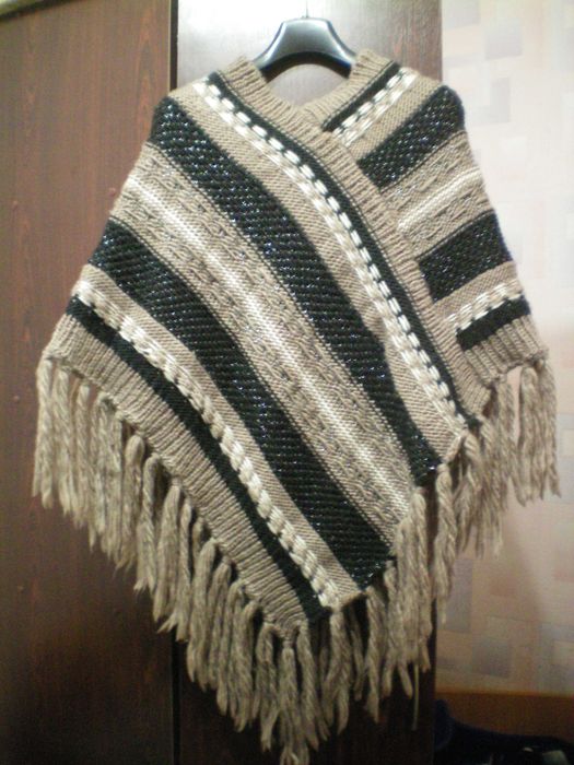 Шерстяное пончо накидка теплая оригинальная вещь люрекс кофта свитер