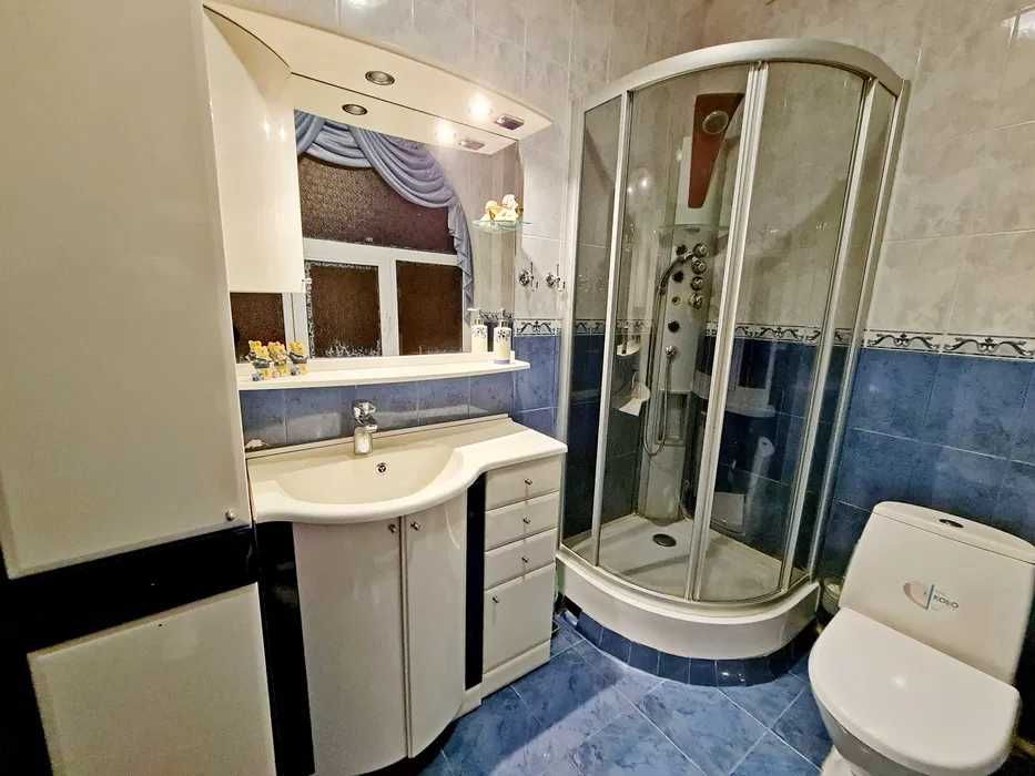 39 Коттедж  Дом  Бассейн t 30+  Джакузи  Барбекю Сауна Бильярд мангал