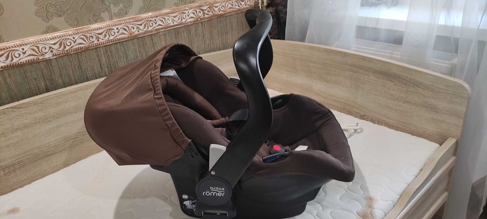 Коляска з автокріслом з базою 3 в 1 Britax B-Motion