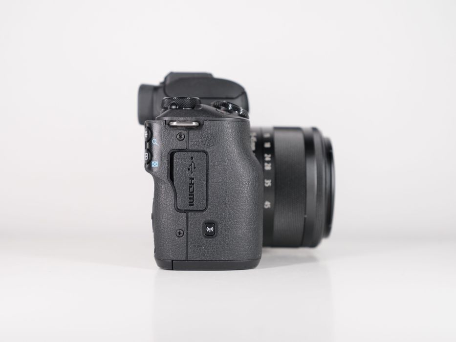 CANON M50 Kit EF-M 15-45 STM + adapter
