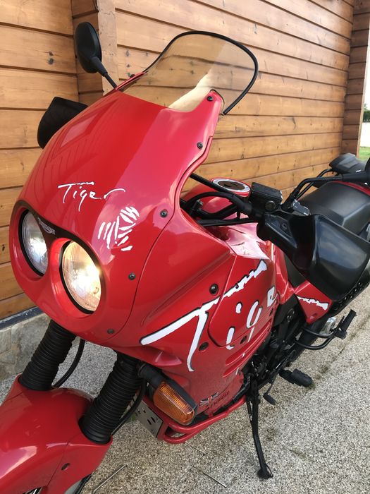 Triunph tiger 900
