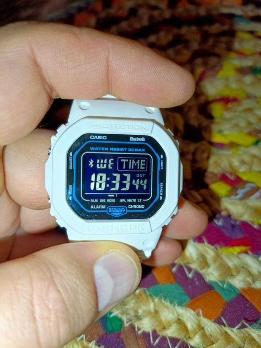 Casio G-SHOCK DW-5600SF-7ER Bluetooth - stan BDB!