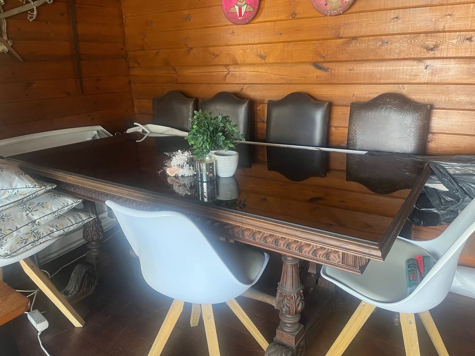 Vender uma mesa e uma secretaria