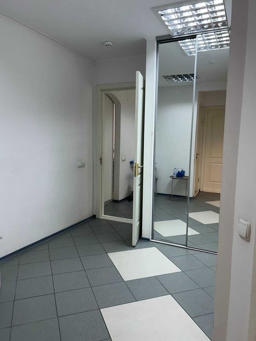 Продам приміщення комерційного призначення на Вишенці 9448