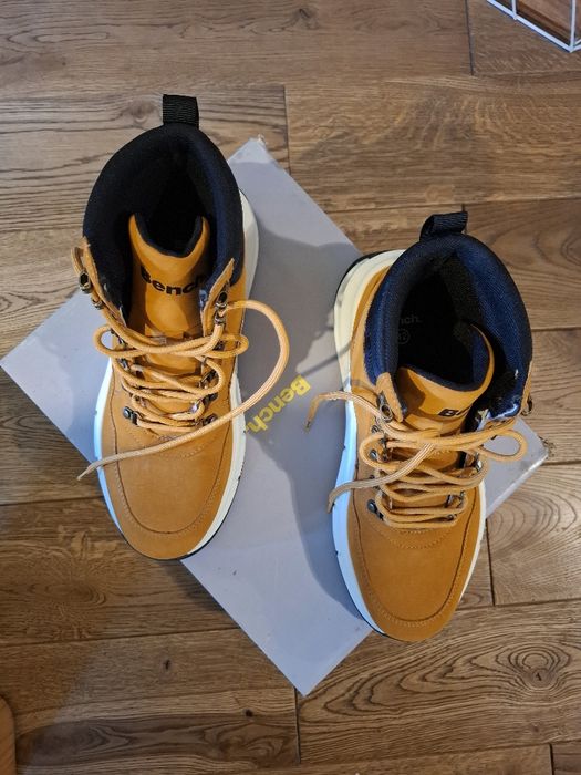 Nowe buty Bench róż. 42