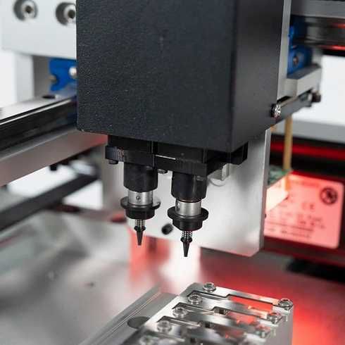 Maquina Pick and Place - SMT802B-F Nova