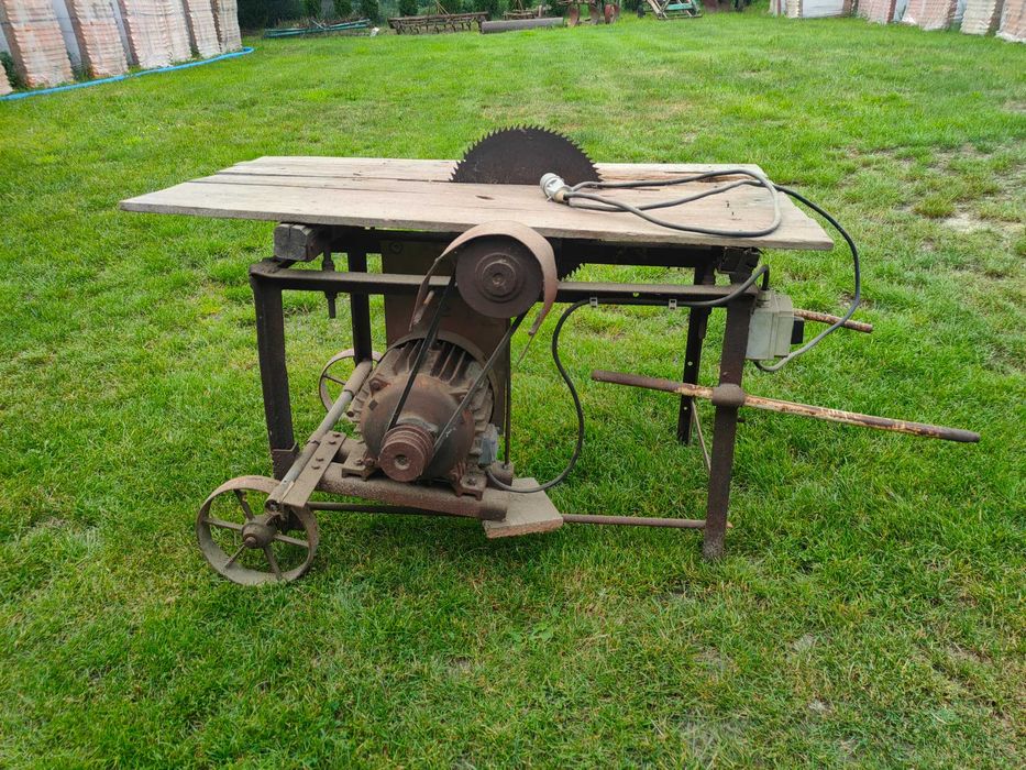 Pług 5skibowy,  brony, kultywator i inne