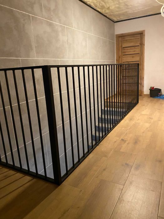 Balustrady, ogrodzenia, bramy ze stali czarnej i nierdzewnej