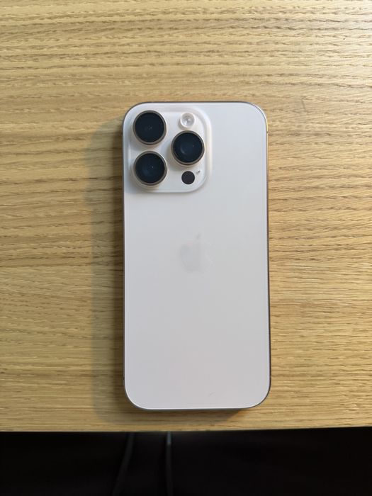 Iphone 16 pro 128 GB stan bardxo dobry