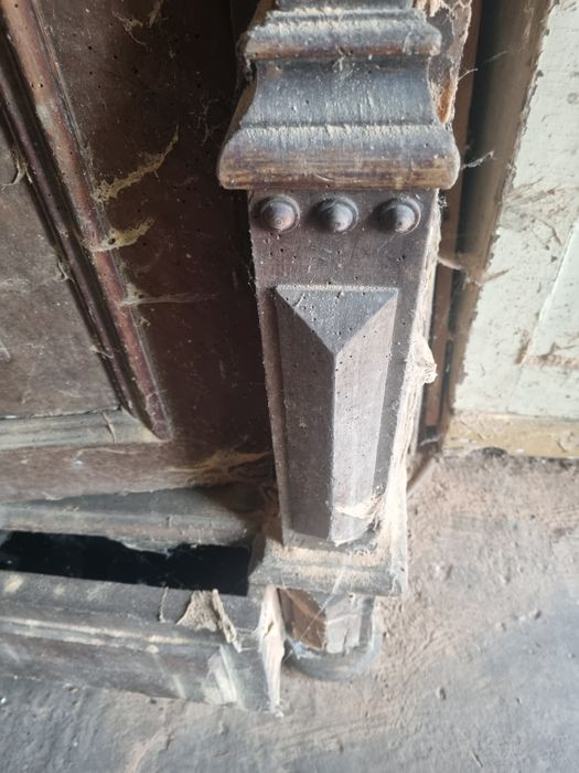 Szafa do renowacji antyk