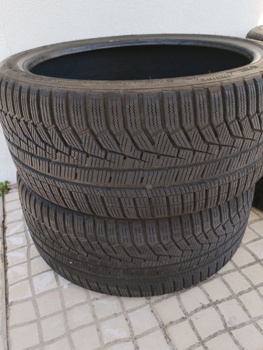 Pneus Hankook 235/35R19 (Winter).