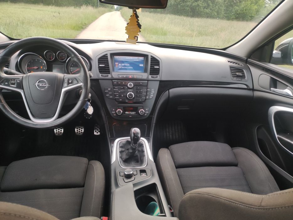 Opel Insignia 4x4 220 km 2.0 turbo, sprzedam