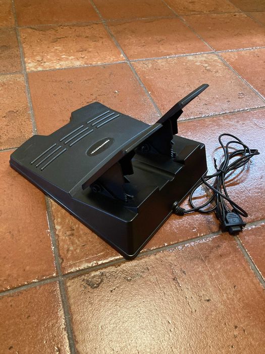 Thrustmaster Ferrari Wheel dreamcast volante e pedais