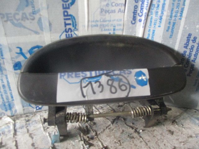 Puxador porta trás esquerdo DAEWOO Nubira (J100)