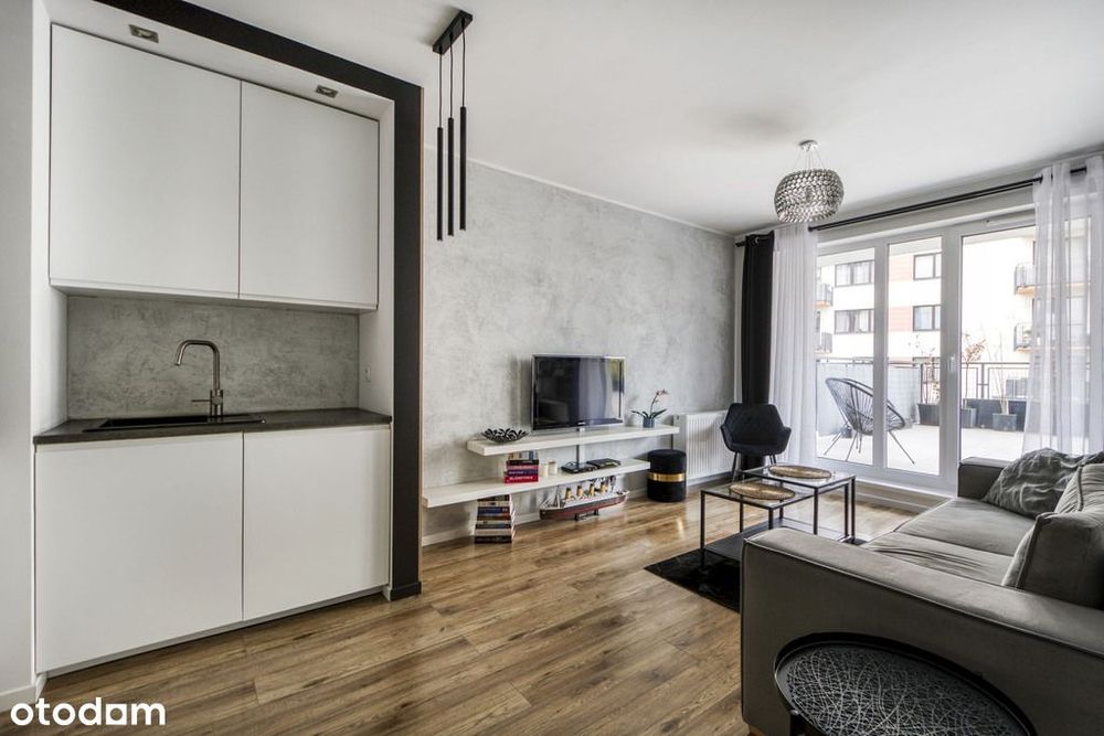 Taras 50 m2 | 3 pokoje | Zadbane