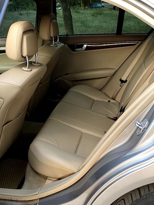 Mercedes-Benz C-Class 2008 VIN WDDGF81X78F142111 фото оголошення 11 з 16