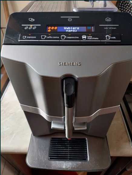 Automatyczny ekspres do kawy Siemens EQ3 S300