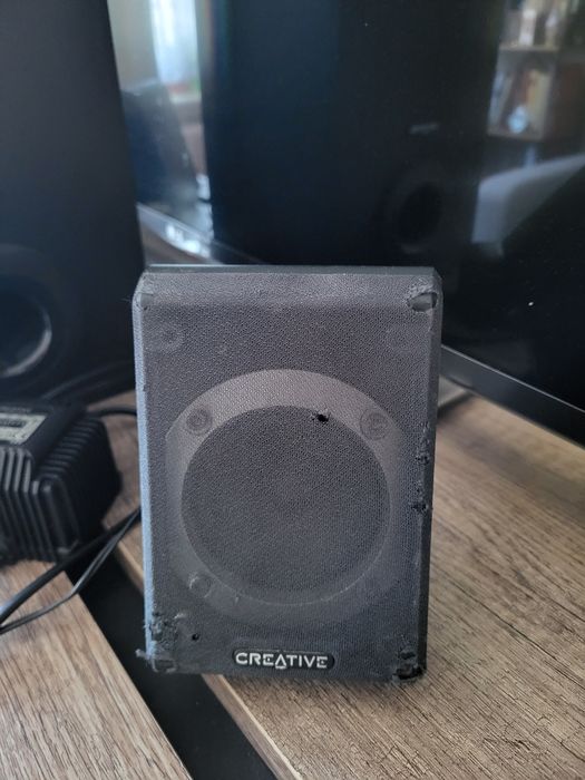 Głośniki Creative Inspire P380 2.1 – komplet + kable