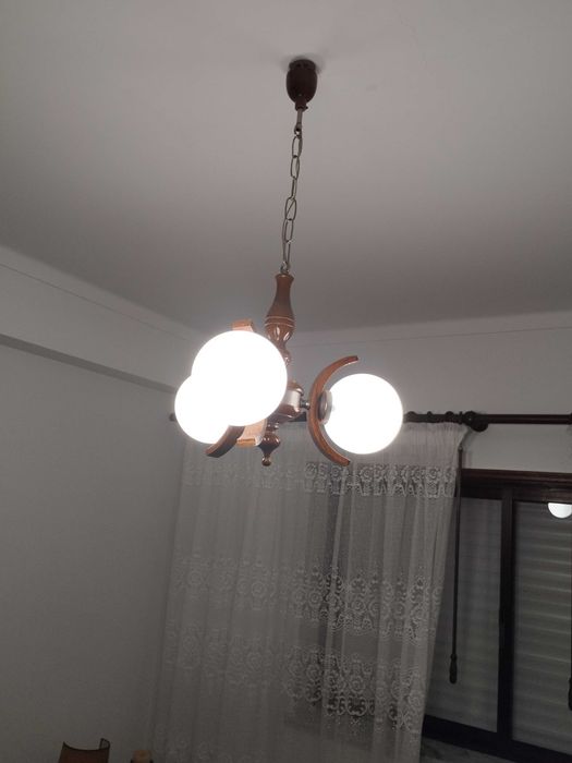 Candeeiro três bolas em castanho