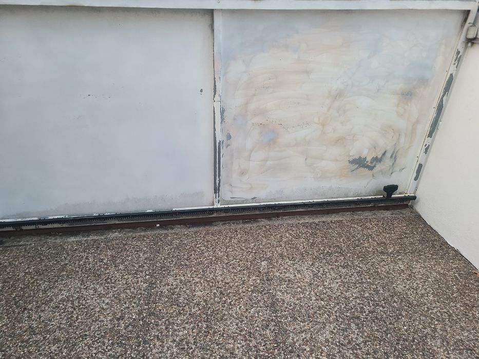 Vendo portão em aço zincado