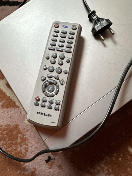 Odtwarzacz DVD Samsung SV-DVD440 pilot