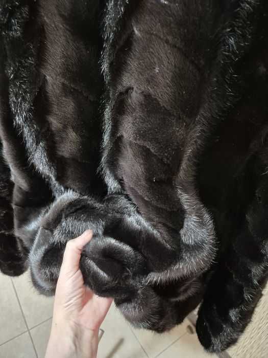 Шуба норкова натуральна чорна 46 розмір фабрична бренду Mykonos L-XL