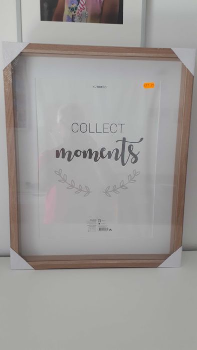 1 Moldura nova em madeira clara