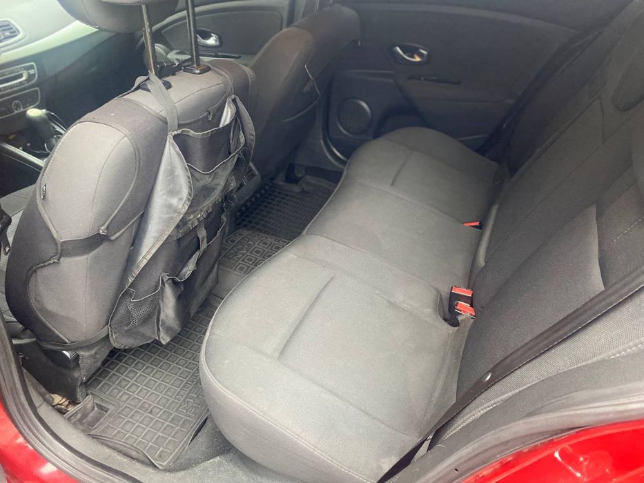 Renault Fluence 2011 года, 1,6