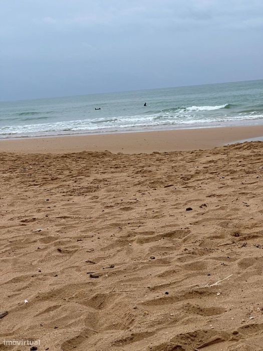 Apartamento T1 com lugar de parqueamento e piscina