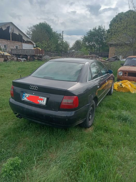 Audi A4 B5 2.4 бензин/ обмен