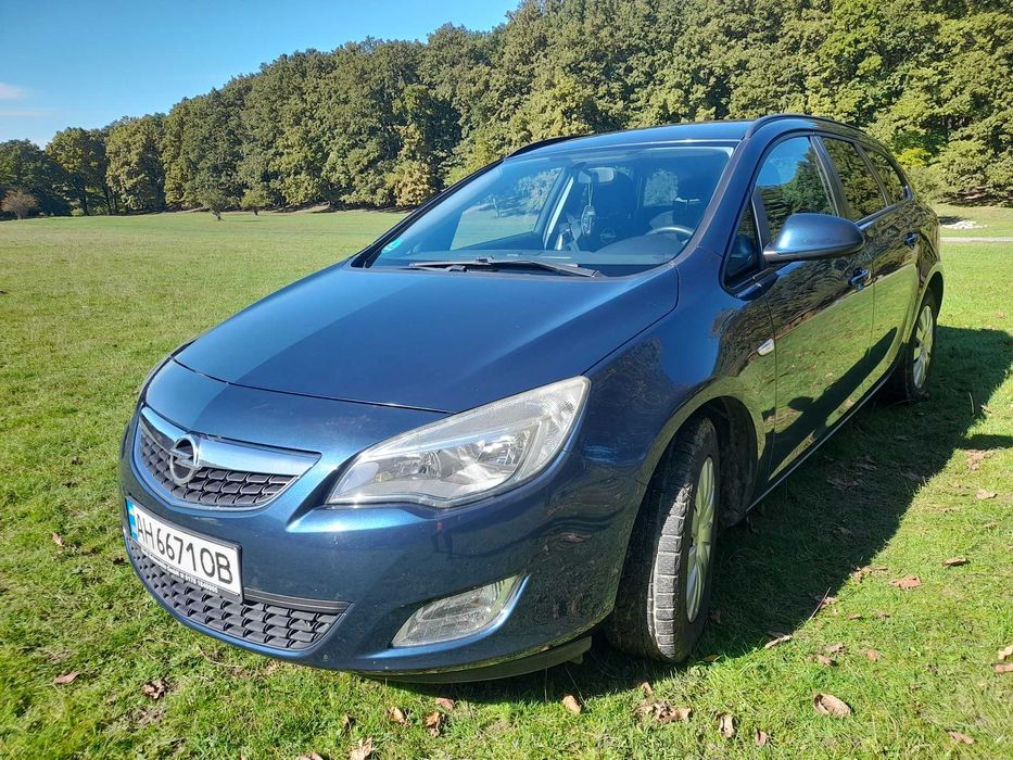 Opel Astra J, 1.7, 2011