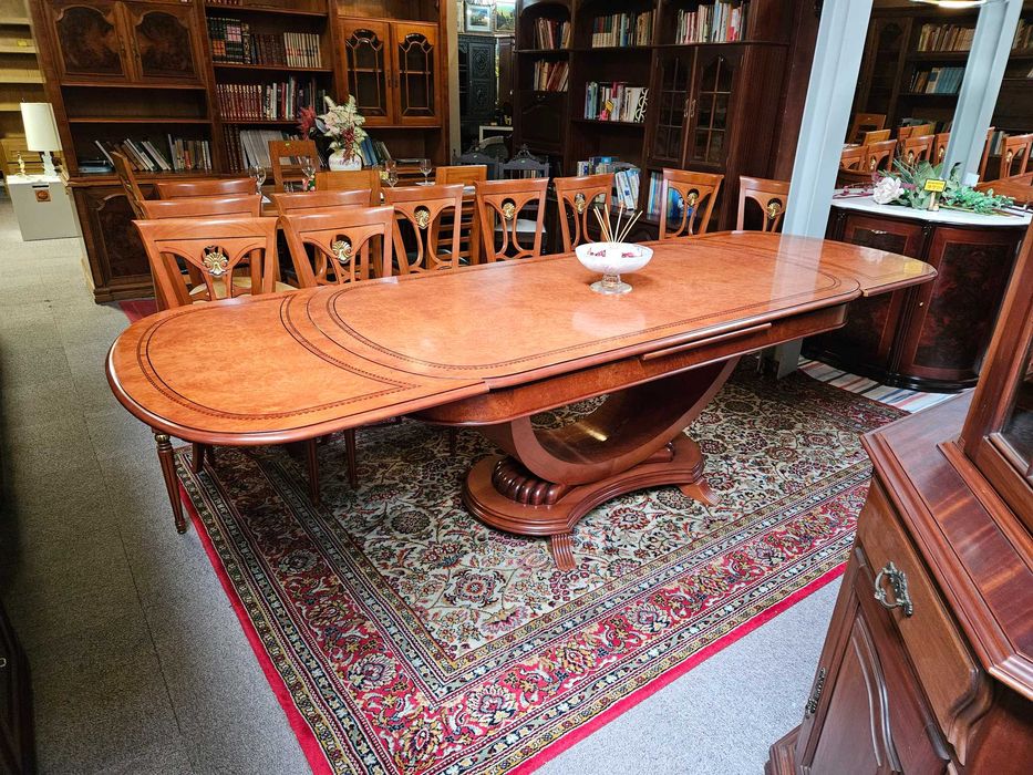 Excelente mesa de sala em cerejeira - extensível - como no