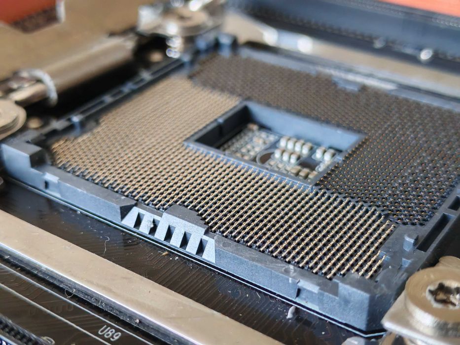 Материнская плата Huananzhi X99E-K4 H55 LGA2011-3 DDR4 под ремонт