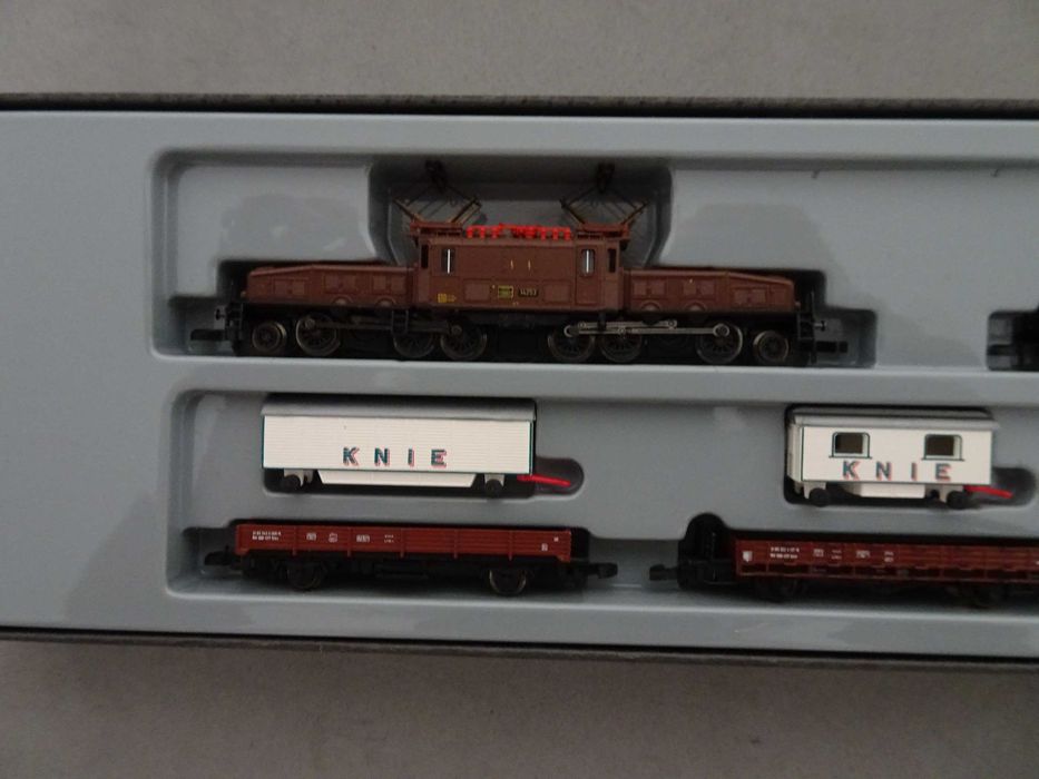 Raro Marklin Mini-Club 81433 - Conjunto do comboio do Circo Knie com locomotiva "Krokodil"