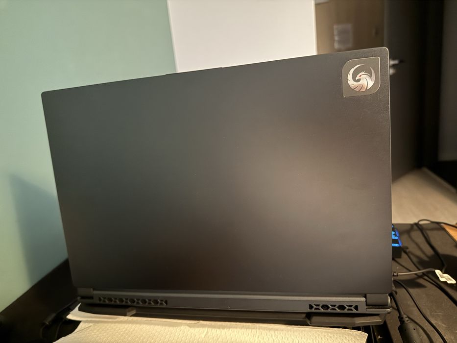 MSI Delta 15 / Ryzen 9 5900HX / AMD RX 6700m 10GB