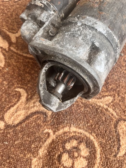 Продам 2 стартера