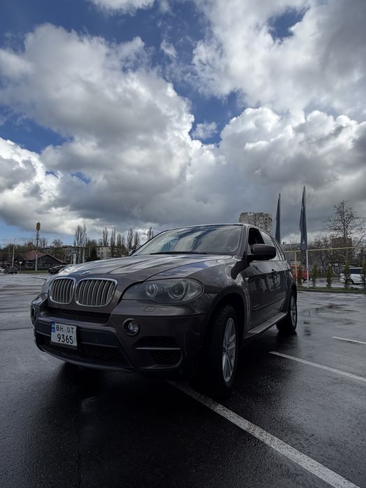 BMW X5 e70 2010 год