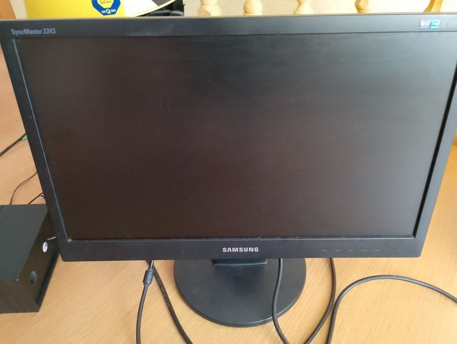 Монитор Samsung 22"