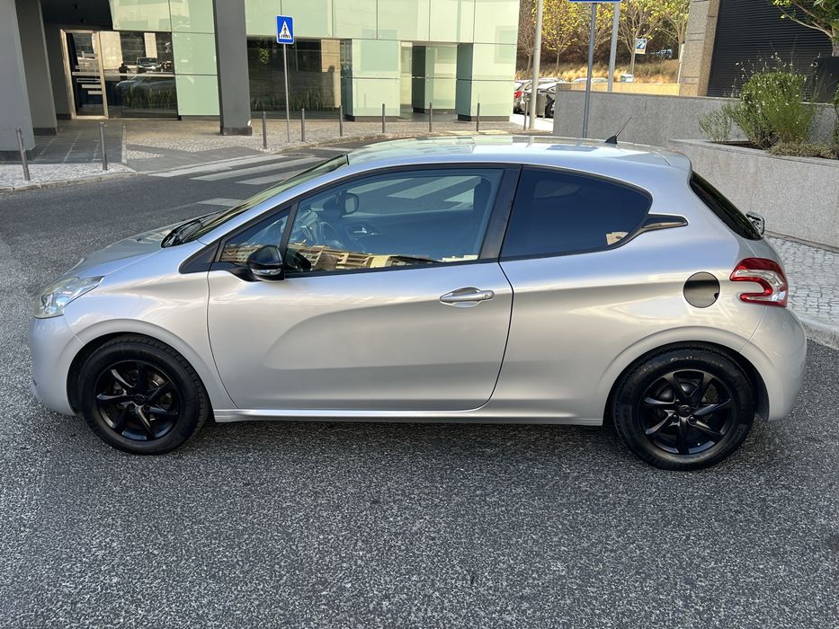 Peugeot 208 1.2 VTI Nacional - 120.000kms Estado Imaculado