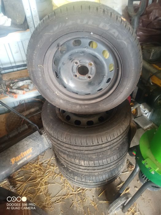 Felgi z oponami Ford B max