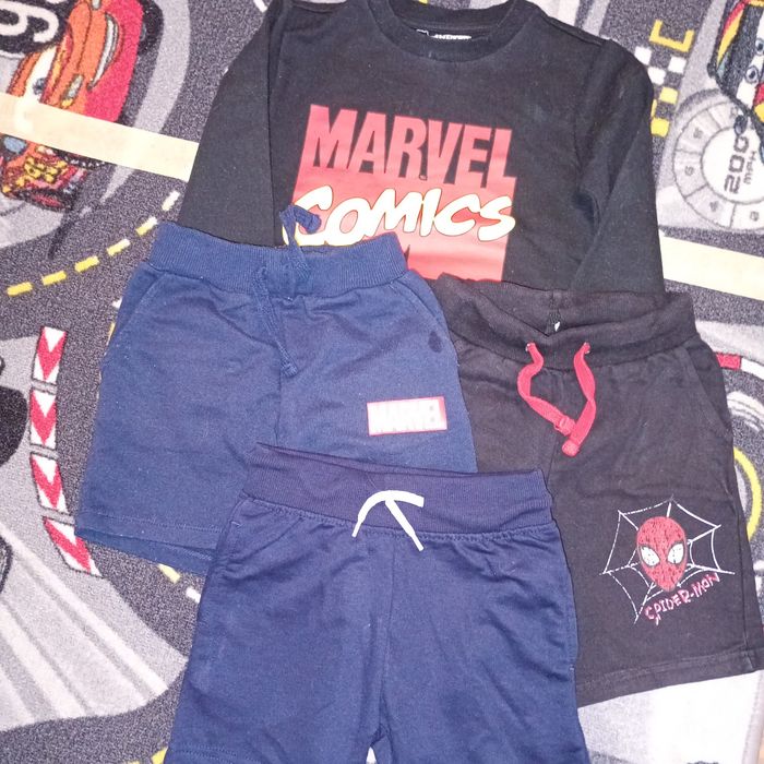 Trzypak spodenek chłopięcych 104 plus gratis bluza
Każda para ma inny
