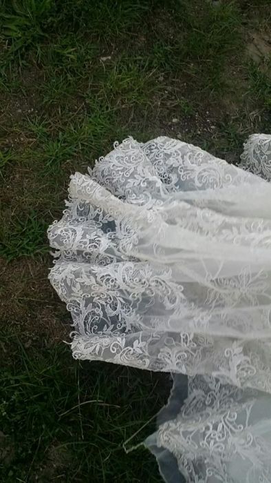 Suknia ślubna koronkowa