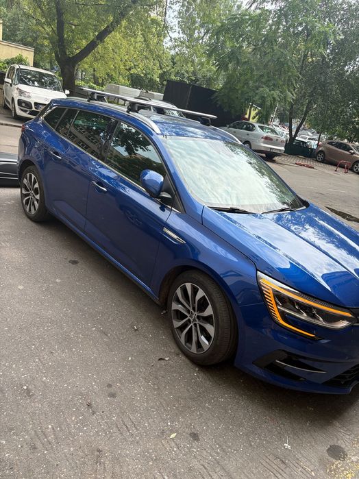 Bagaznik dachowy Renault Megane 2023 rok