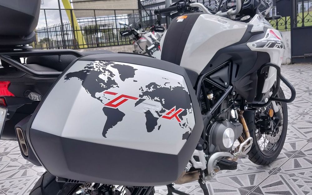 Autocolantes diversos Benelli TRK 502 / 702