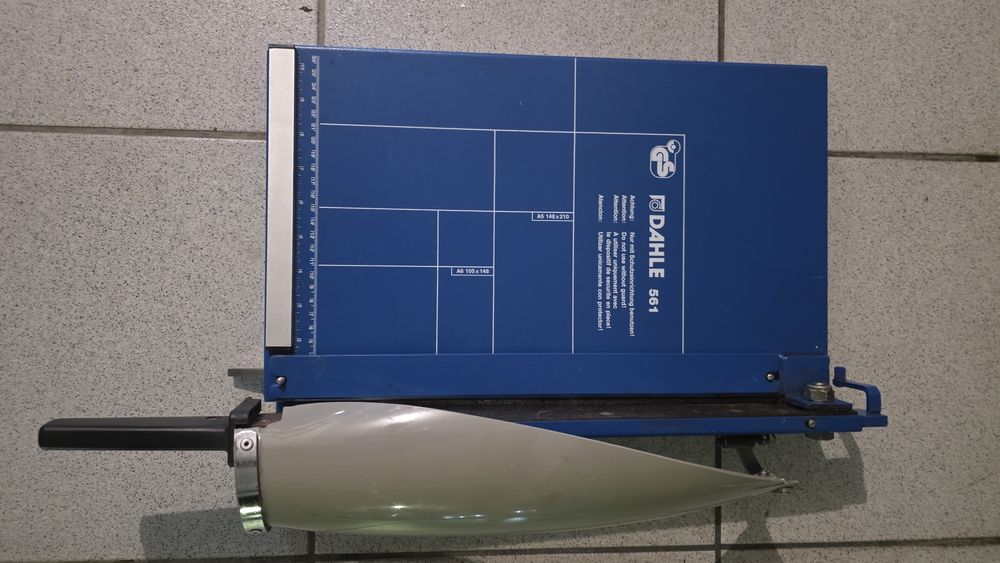 Guilhotina Profissional Dahle 561 (A4)
