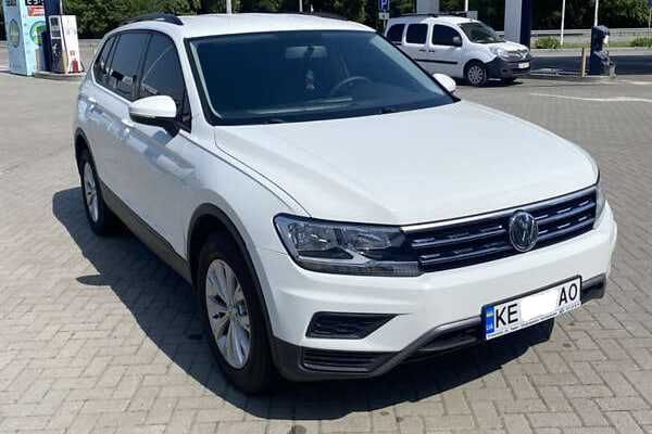 Volkswagen Tiguan S 2018