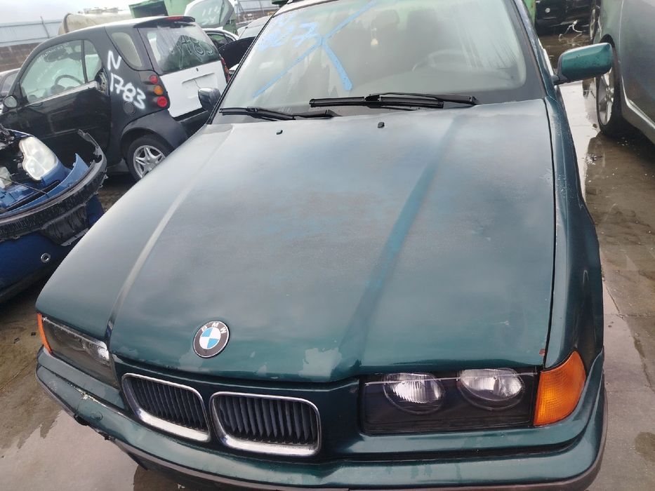 Capot BMW 3 Touring (E36)